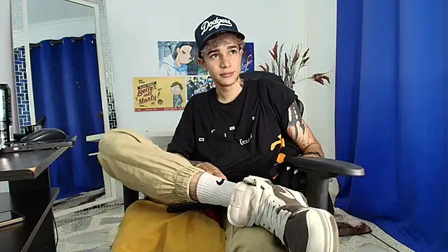 Snapshot of Zacktk7 chatting on 03.19.25 Zacktk7 online show from 03.19.25