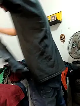 jhonyhot9292 online show from 10.20.25