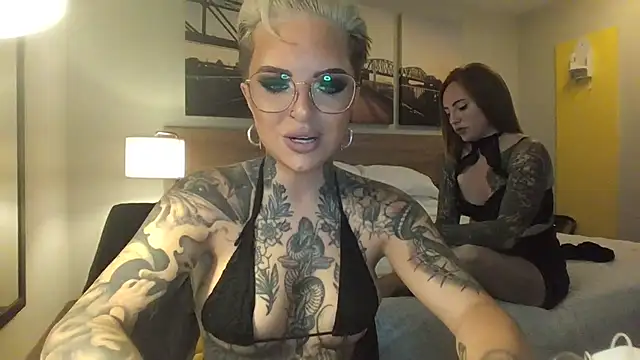 Snapshot of Alexandersonxo chatting on 09.19.25 Alexandersonxo online show from 09.19.25