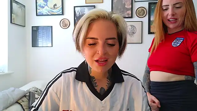 Snapshot of Alexandersonxo chatting on 06.17.26 Alexandersonxo online show from 06.17.26