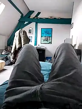 JulesG18 online show from 02.28.26