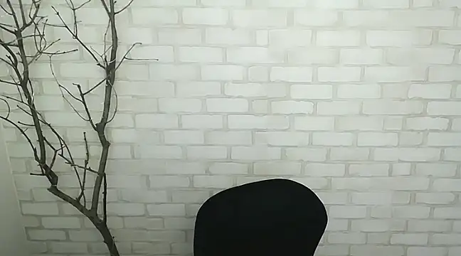 Queen ofLove online show from 12.05.24