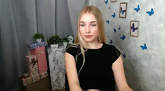 Queen ofLove online show from 12.13.24