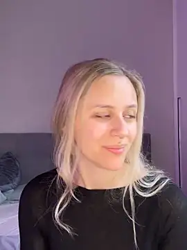 lunawolf21 online show from 03.12.25