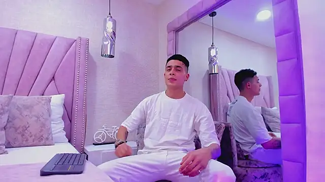 MikeStonnee online show from 12.06.24