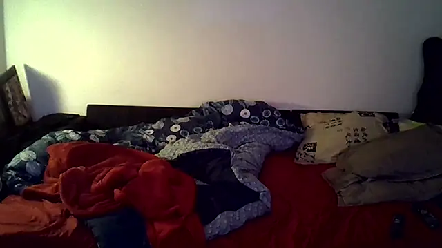 Snapshot of GayPourToi chatting on 10.04.25 GayPourToi online show from 10.04.25