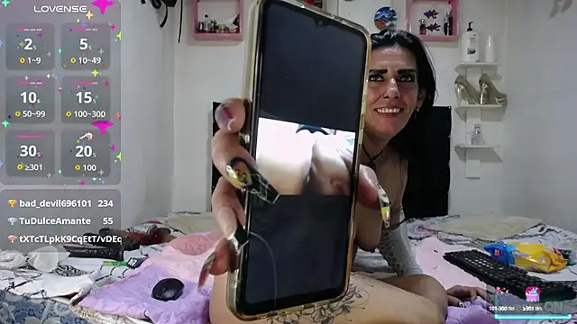 Snapshot of la_gatabk_ chatting on 09.19.25 la gatabk online show from 09.19.25