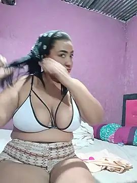 Snapshot of Milena1024 chatting on 07.12.26 Milena1024 online show from 07.12.26