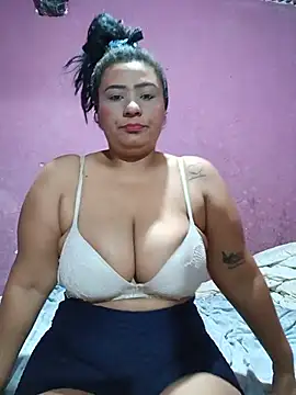Snapshot of Milena1024 chatting on 07.26.26 Milena1024 online show from 07.26.26