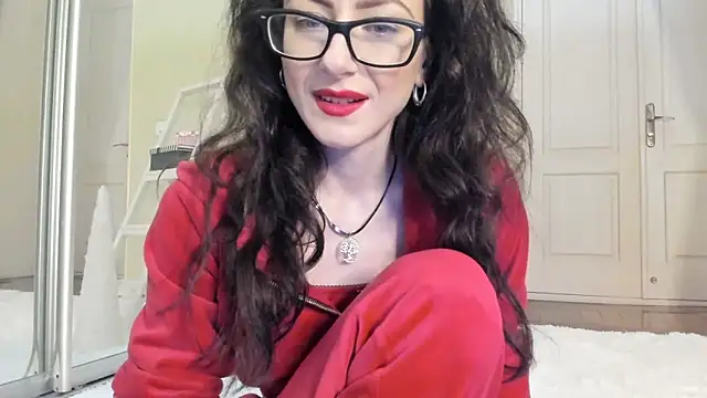 Snapshot of Baby_Jewel chatting on 12.19.24 Baby Jewel online show from 12.19.24