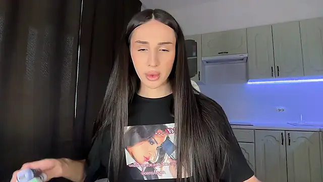 Kim Oberlin  online show from 02.27.26