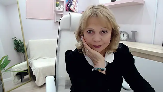 Milla Cutie18 online show from 03.03.25