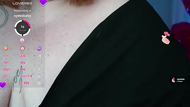 Snapshot of ZaraReignn chatting on 02.21.25 ZaraReignn online show from 02.21.25