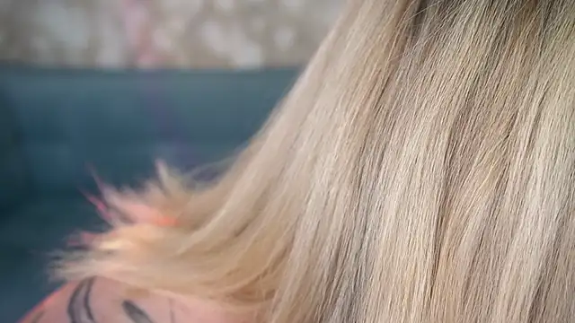 ZaraReignn online show from 04.15.26