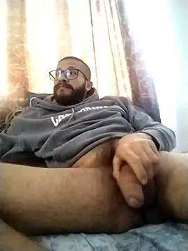 Snapshot of hairyserious chatting on 01.14.25 hairyserious online show from 01.14.25