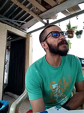 Snapshot of hairyserious chatting on 03.12.25 hairyserious online show from 03.12.25