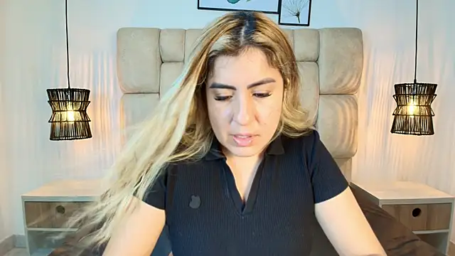 AdharaSmithh online show from 06.13.26