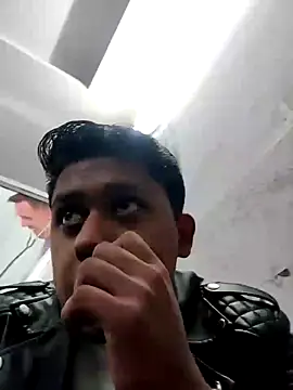 Snapshot of sailord chatting on 01.01.25 sailord online show from 01.01.25