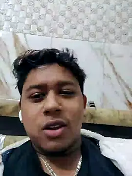 Snapshot of sailord chatting on 01.04.25 sailord online show from 01.04.25