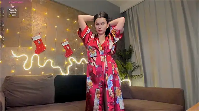 Snapshot of Aurora_Owen chatting on 12.03.24 Aurora Owen online show from 12.03.24