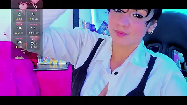 Snapshot of elissa_iris chatting on 02.01.26 elissa iris online show from 02.01.26