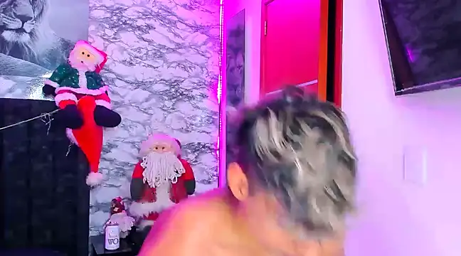 Snapshot of Owen_Muzcle chatting on 12.04.24 Owen Muzcle online show from 12.04.24