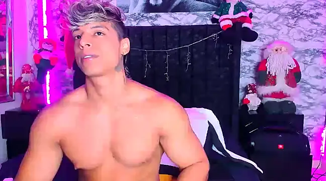 Snapshot of Owen_Muzcle chatting on 12.13.24 Owen Muzcle online show from 12.13.24