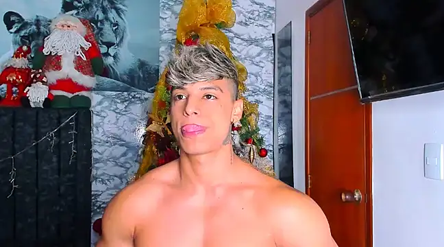 Snapshot of Owen_Muzcle chatting on 12.20.24 Owen Muzcle online show from 12.20.24