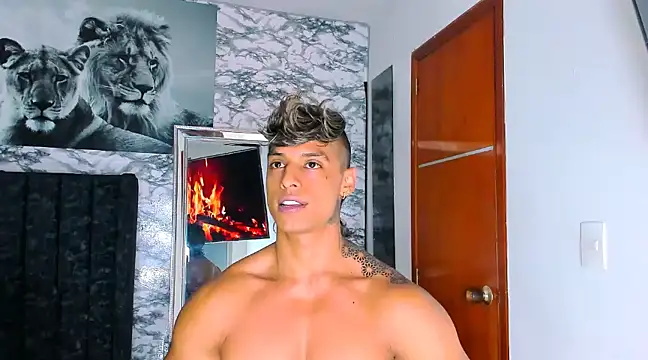 Snapshot of Owen_Muzcle chatting on 02.04.25 Owen Muzcle online show from 02.04.25