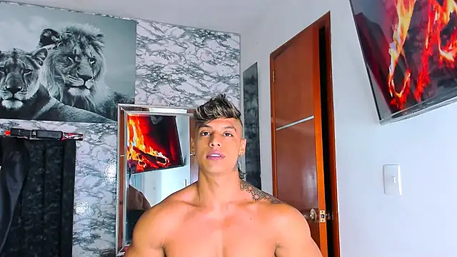 Snapshot of Owen_Muzcle chatting on 02.26.25 Owen Muzcle online show from 02.26.25