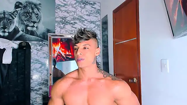 Snapshot of Owen_Muzcle chatting on 02.28.25 Owen Muzcle online show from 02.28.25