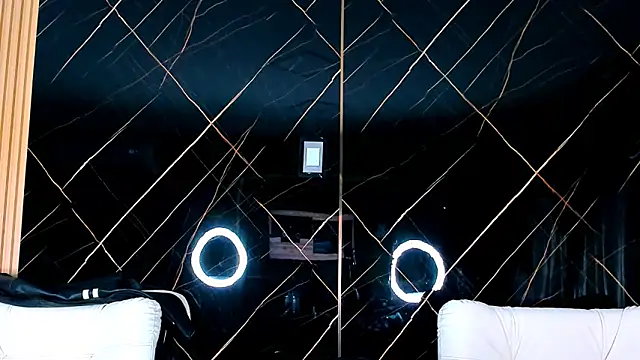 Snapshot of Owen_Muzcle chatting on 10.05.25 Owen Muzcle online show from 10.05.25