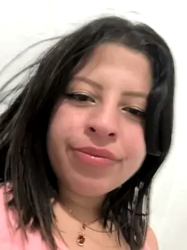 Snapshot of ShyVibes_ chatting on 01.18.25 ShyVibes  online show from 01.18.25