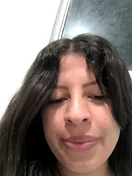 Snapshot of ShyVibes_ chatting on 01.20.25 ShyVibes  online show from 01.20.25