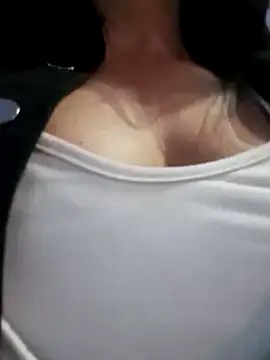 Snapshot of celeste-30_ chatting on 02.08.25 celeste-30 online show from 02.08.25