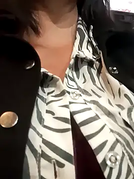 Snapshot of celeste-30_ chatting on 02.13.25 celeste-30 online show from 02.13.25