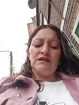 Snapshot of celeste-30_ chatting on 10.08.25 celeste-30 online show from 10.08.25