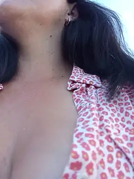 Snapshot of celeste-30_ chatting on 10.15.25 celeste-30 online show from 10.15.25