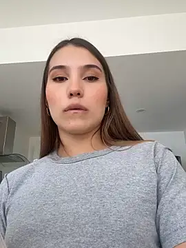 SophieRaily  online show from 10.02.25