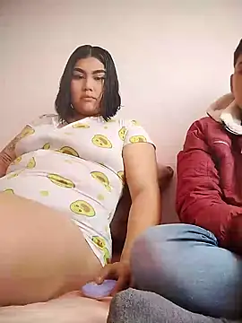 Snapshot of Marilin_Jessie chatting on 12.13.24 Marilin Jessie online show from 12.13.24