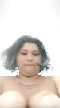 Snapshot of Marilin_Jessie chatting on 12.15.24 Marilin Jessie online show from 12.15.24