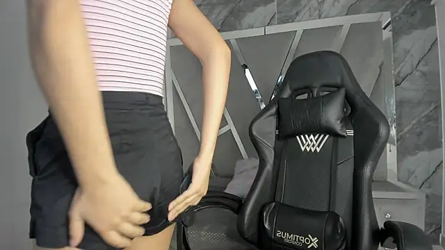 Mia petite01 online show from 05.19.26