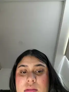 alissonfernandez  online show from 02.16.25