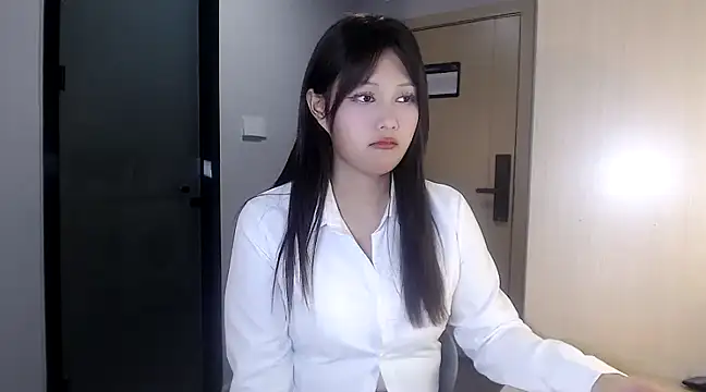 Snapshot of puppy-mango chatting on 12.06.24 puppy-mango online show from 12.06.24