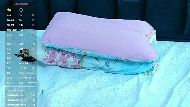 Snapshot of hornybarelylegalgirl chatting on 03.09.26 hornybarelylegalgirl online show from 03.09.26