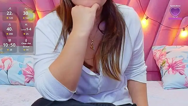 Snapshot of hornybarelylegalgirl chatting on 03.14.26 hornybarelylegalgirl online show from 03.14.26