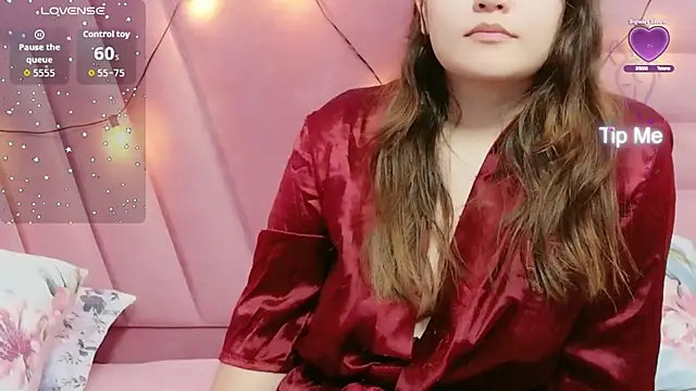 Snapshot of hornybarelylegalgirl chatting on 04.08.26 hornybarelylegalgirl online show from 04.08.26