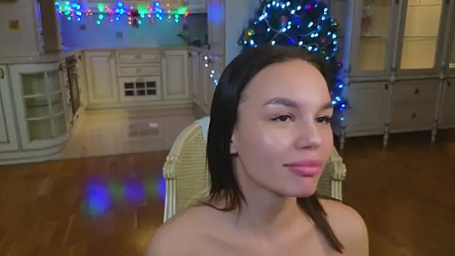 Snapshot of UdelaAshfield chatting on 01.06.25 UdelaAshfield online show from 01.06.25