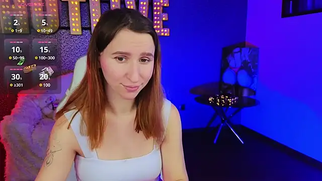 Snapshot of AliceBYKiss chatting on 12.20.24 AliceBYKiss online show from 12.20.24