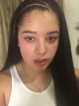 Snapshot of Julieta_333 chatting on 09.11.25 Julieta 333 online show from 09.11.25